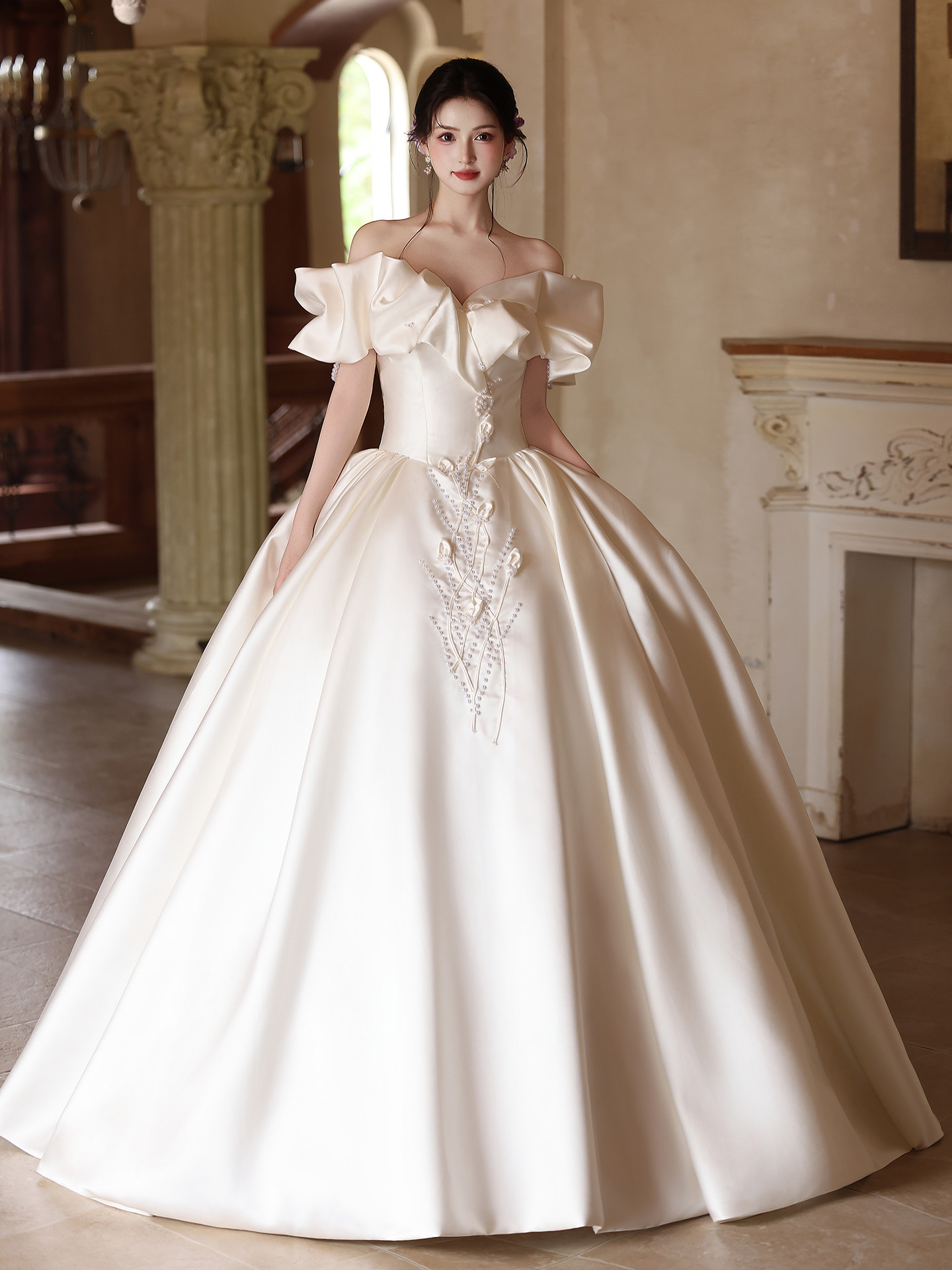 綺麗 白 サテン オフショルダー ウェディングドレス パーティー 韓国風 花嫁 演奏会 前撮り 披露宴 A7035