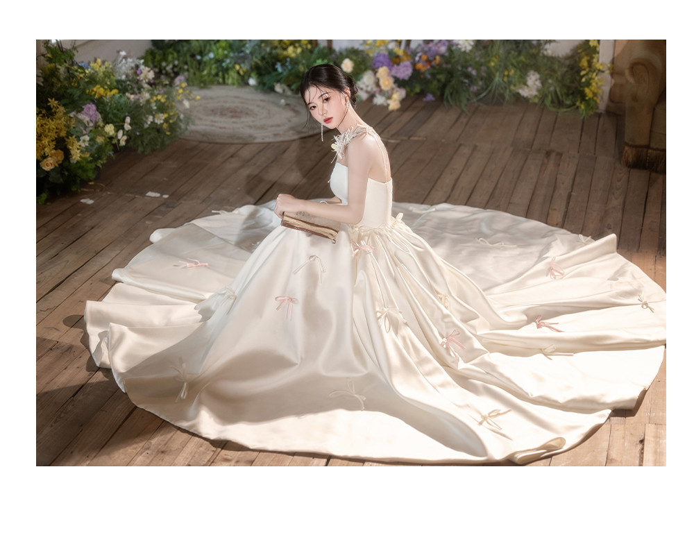 綺麗 白 オフショルダー ウェディングドレス 裾引き パーティー 韓国風 花嫁 演奏会 前撮り 披露宴 A7036