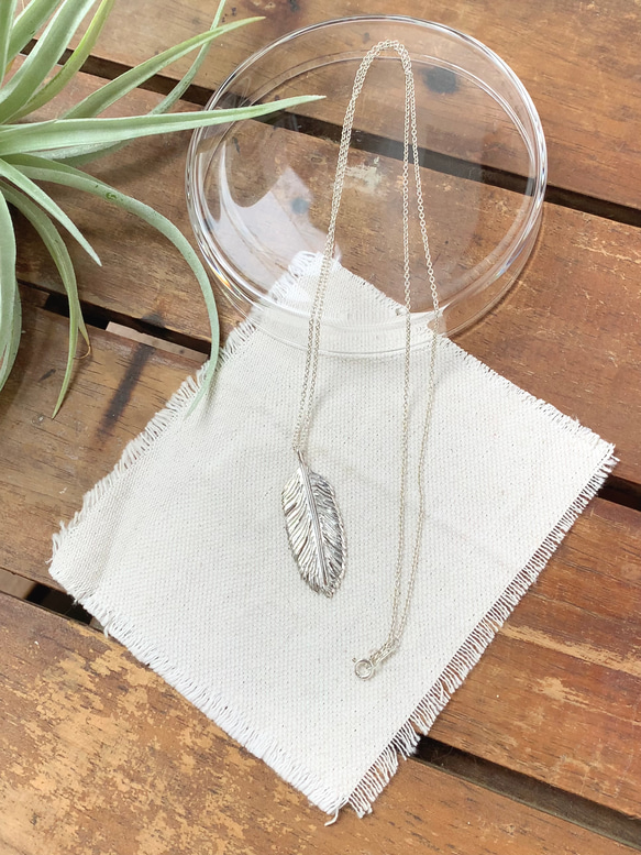 羽根のペンダント | シルバーネックレス| Basic |Silver950 1枚目の画像
