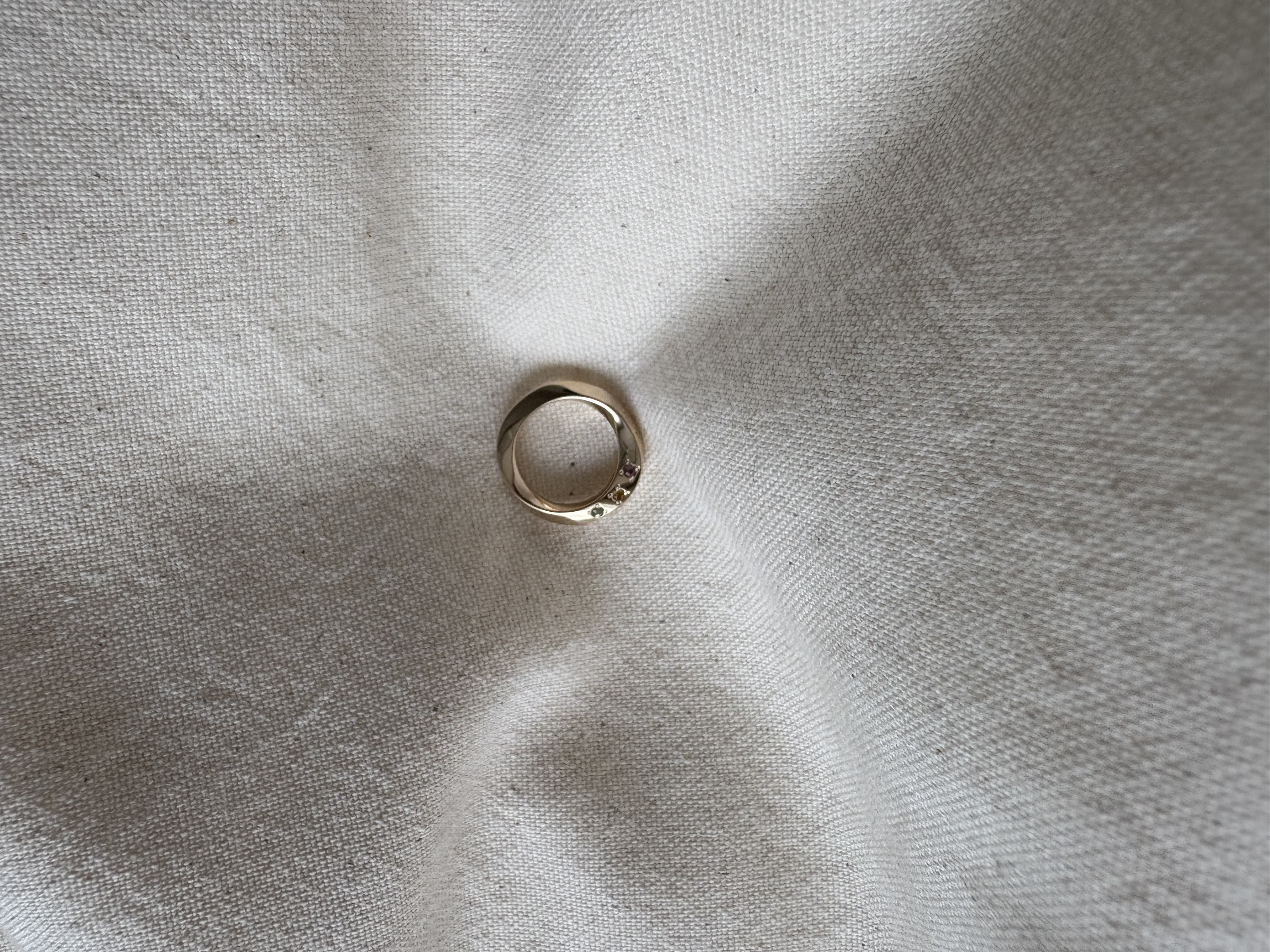 ベビーリングBaby ring K18,K10 ストーン3石