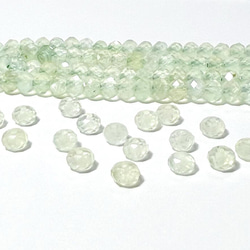 【天然石ボタンカット】宝石質プレナイトAAA　10個　ハンドメイド素材 1枚目の画像