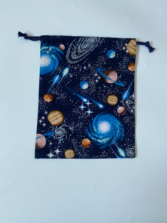 宇宙柄ネイビー☆120〜130こどもエプロン、三角巾、巾着3点セット　 5枚目の画像