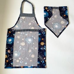 宇宙柄ネイビー☆120〜130こどもエプロン、三角巾、巾着3点セット　 3枚目の画像