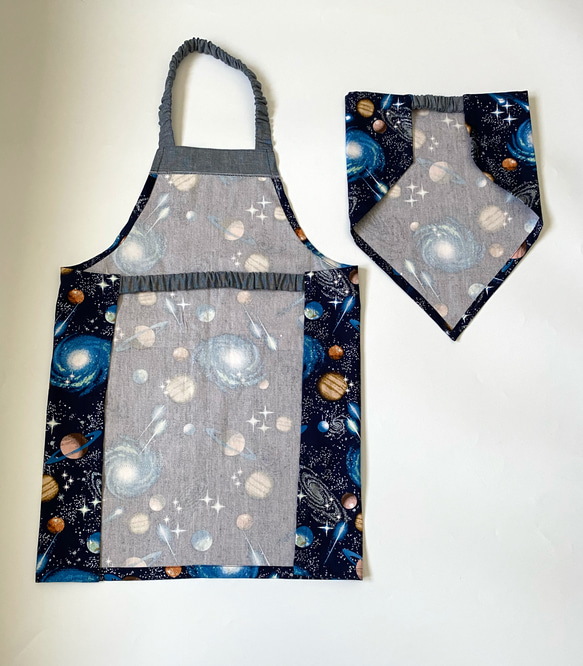 宇宙柄ネイビー☆120〜130こどもエプロン、三角巾、巾着3点セット　 3枚目の画像