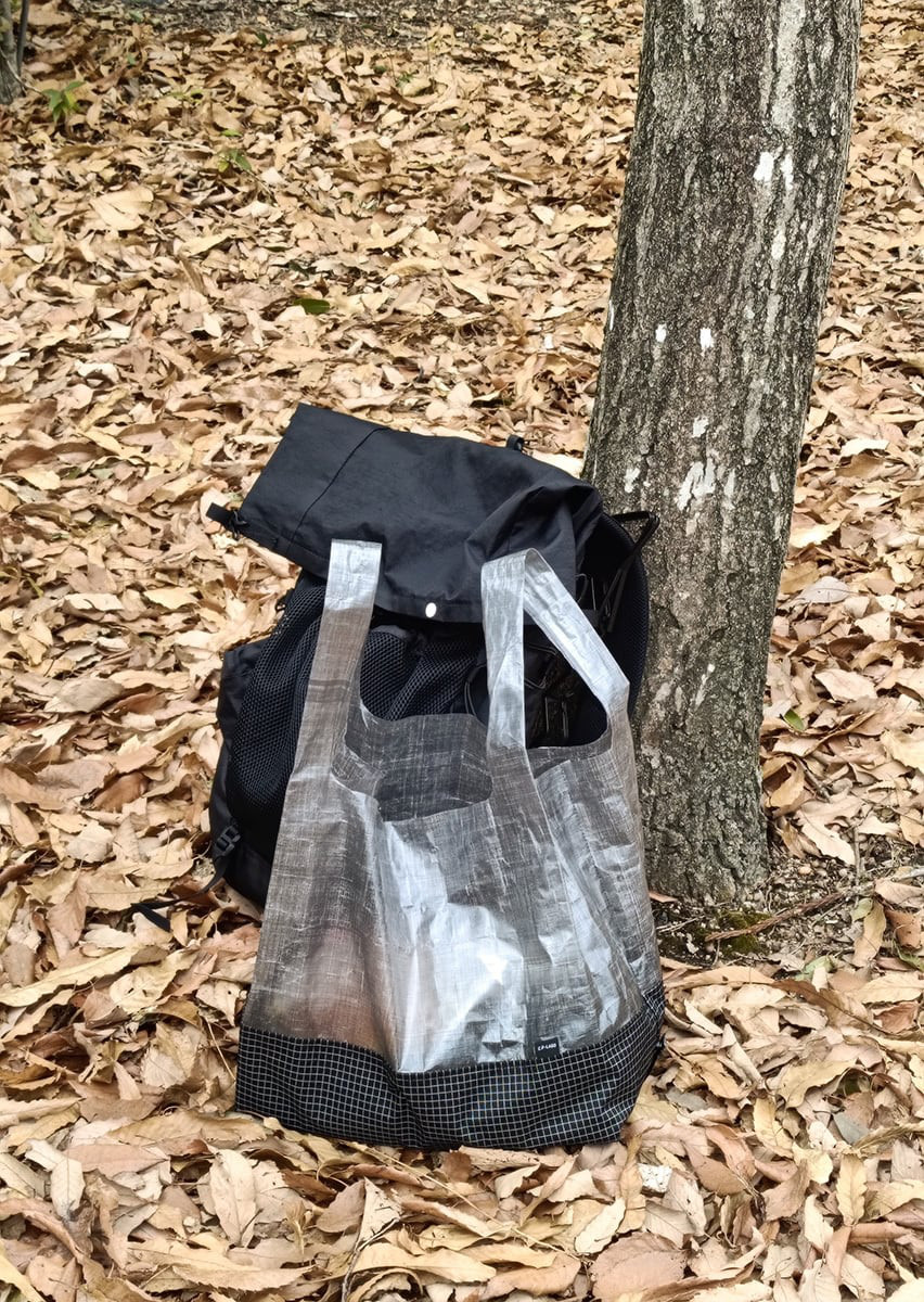 WALD137にジャストフィット軽量で丈夫なDCFのUL-DCF-SHOPPER(ウルトラライトDCFショッパー)