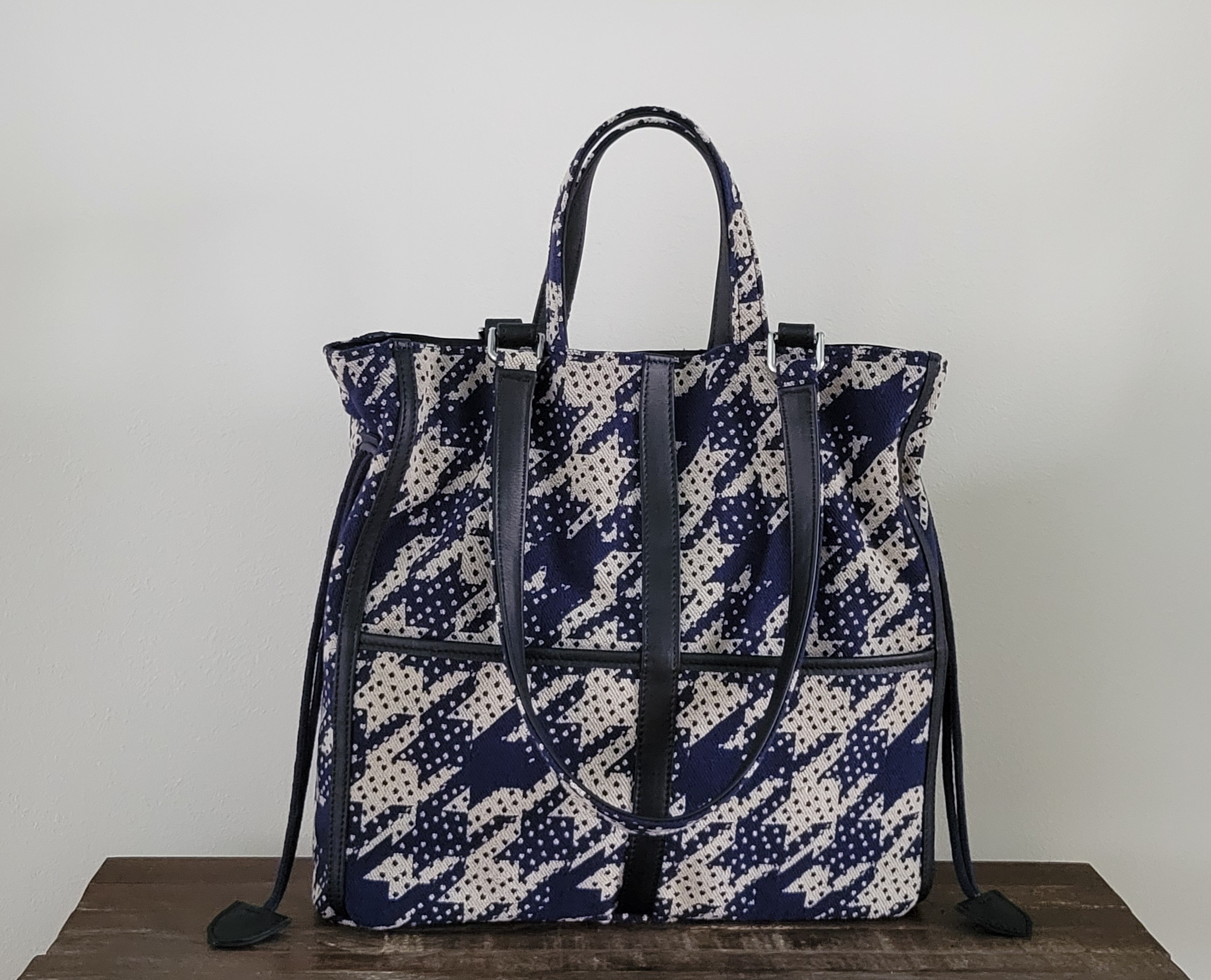 ハウンドトゥースのジャガード織り　トートバック