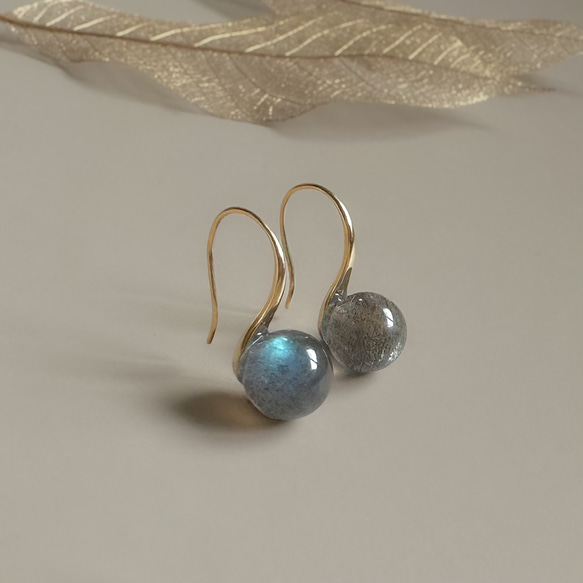 ラブラドライトドロップピアス/ 金具変更可（シルバー・イヤリング・ステンレス） 2枚目の画像