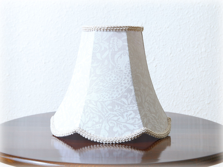 Denim original ウィリアム・モリスのランプシェード／テーブルランプ用／ピュア・いちご泥棒