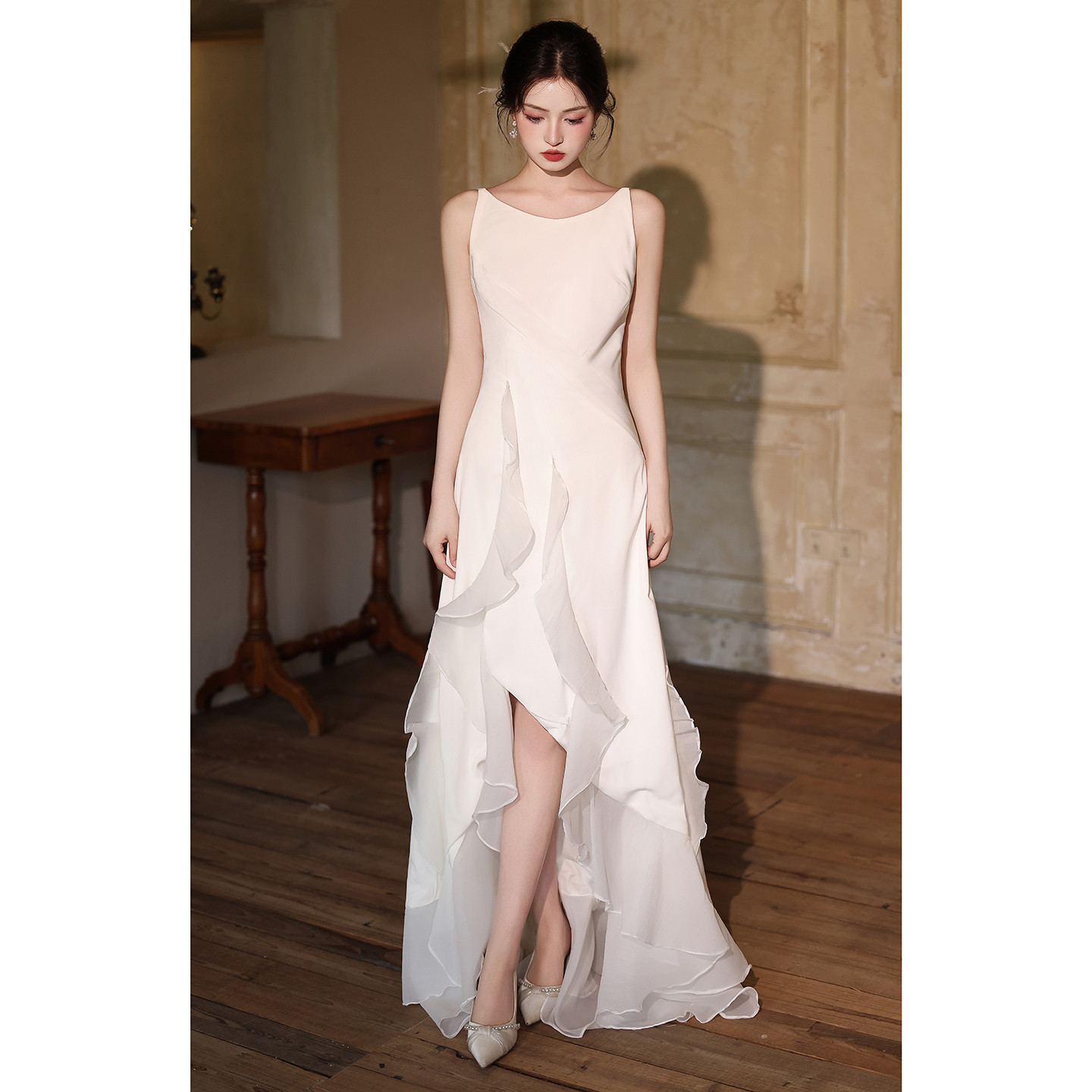 綺麗 白 ノースリーブ ウェディングドレス 韓国風 パーティー 結婚式 花嫁 演奏会 前撮り 披露宴 A7050
