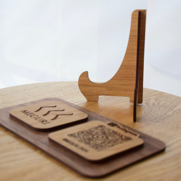 木材が選べる ロゴ、QRコード 木製看板 卓上看板 スタンド 11枚目の画像