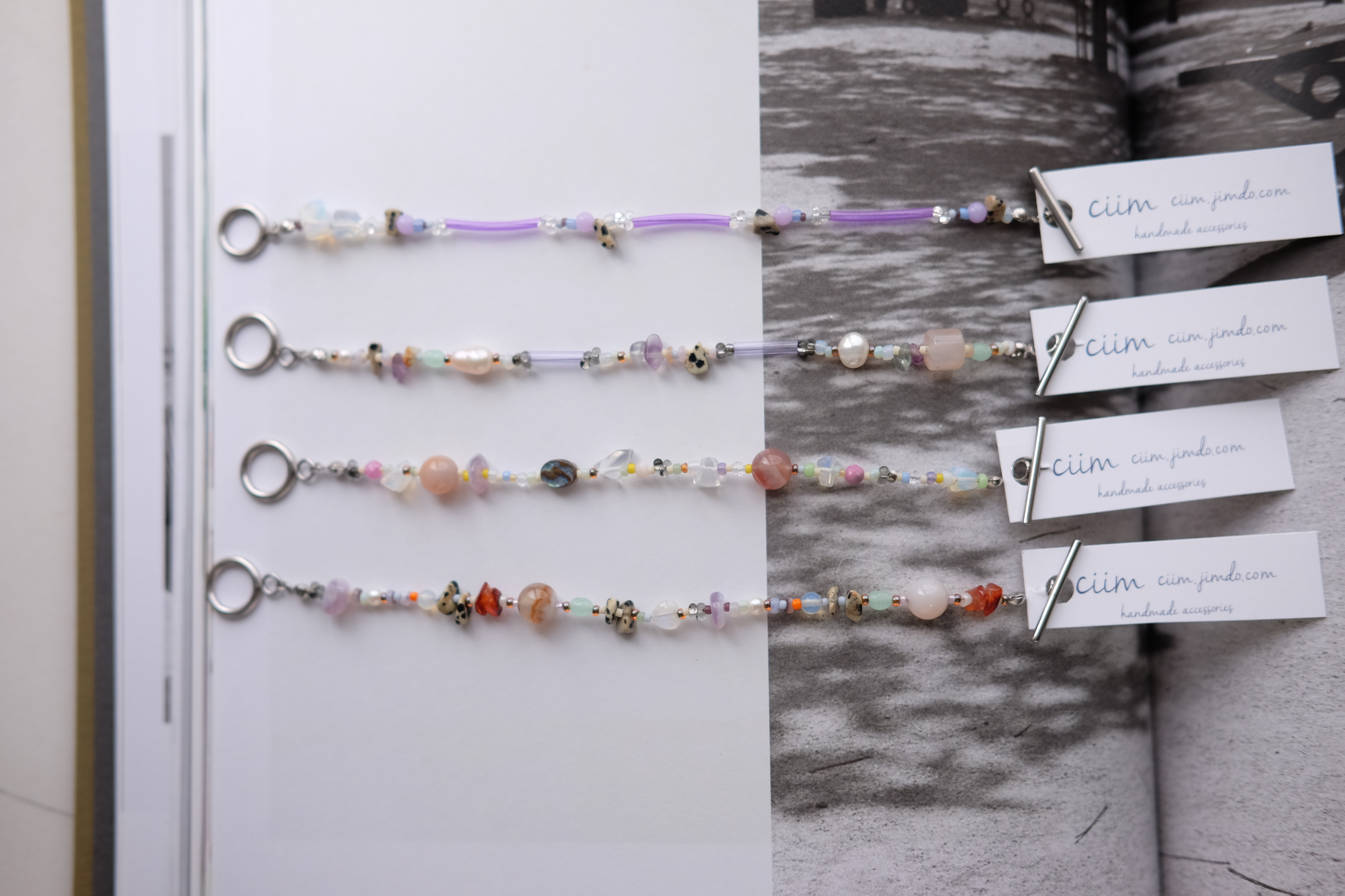 ブレスレット　金具部分は全てサージカルステンレス