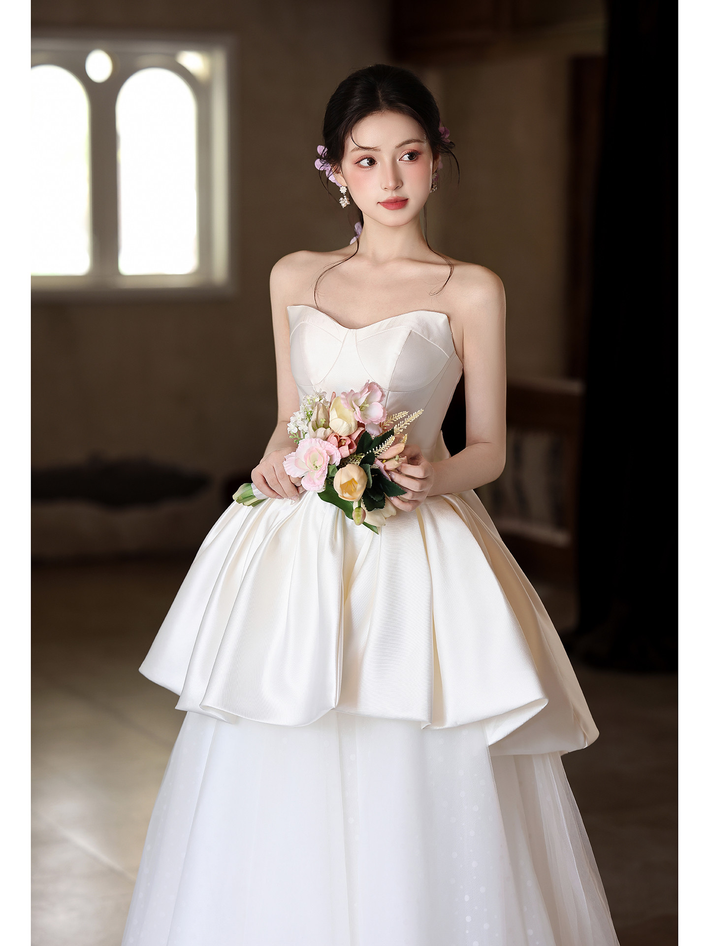 綺麗 白 バックリボン ウェディングドレス 裾引き 韓国風 パーティー 結婚式 花嫁 演奏会 前撮り 披露宴 A7058