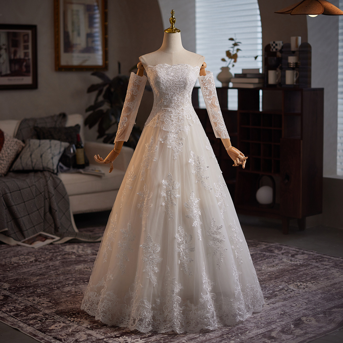 綺麗 白 レース 長袖 ウェディングドレス 高級感 パーティー 結婚式 花嫁 演奏会 前撮り 披露宴 A7061