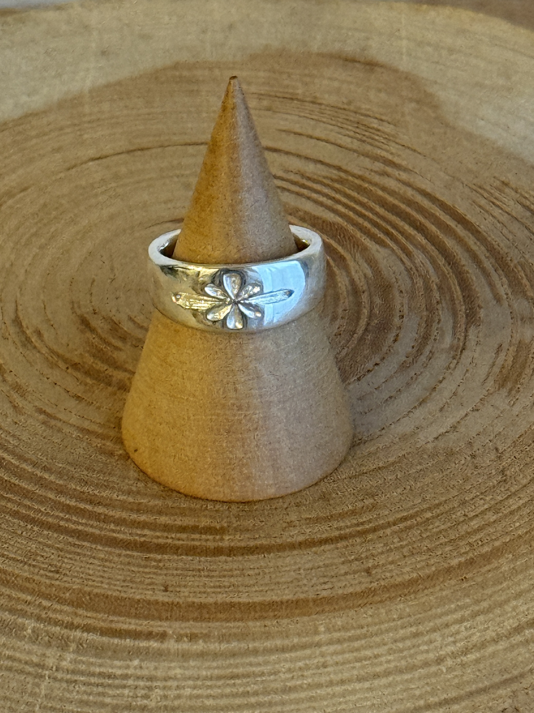 純銀桜模様シンプルリング