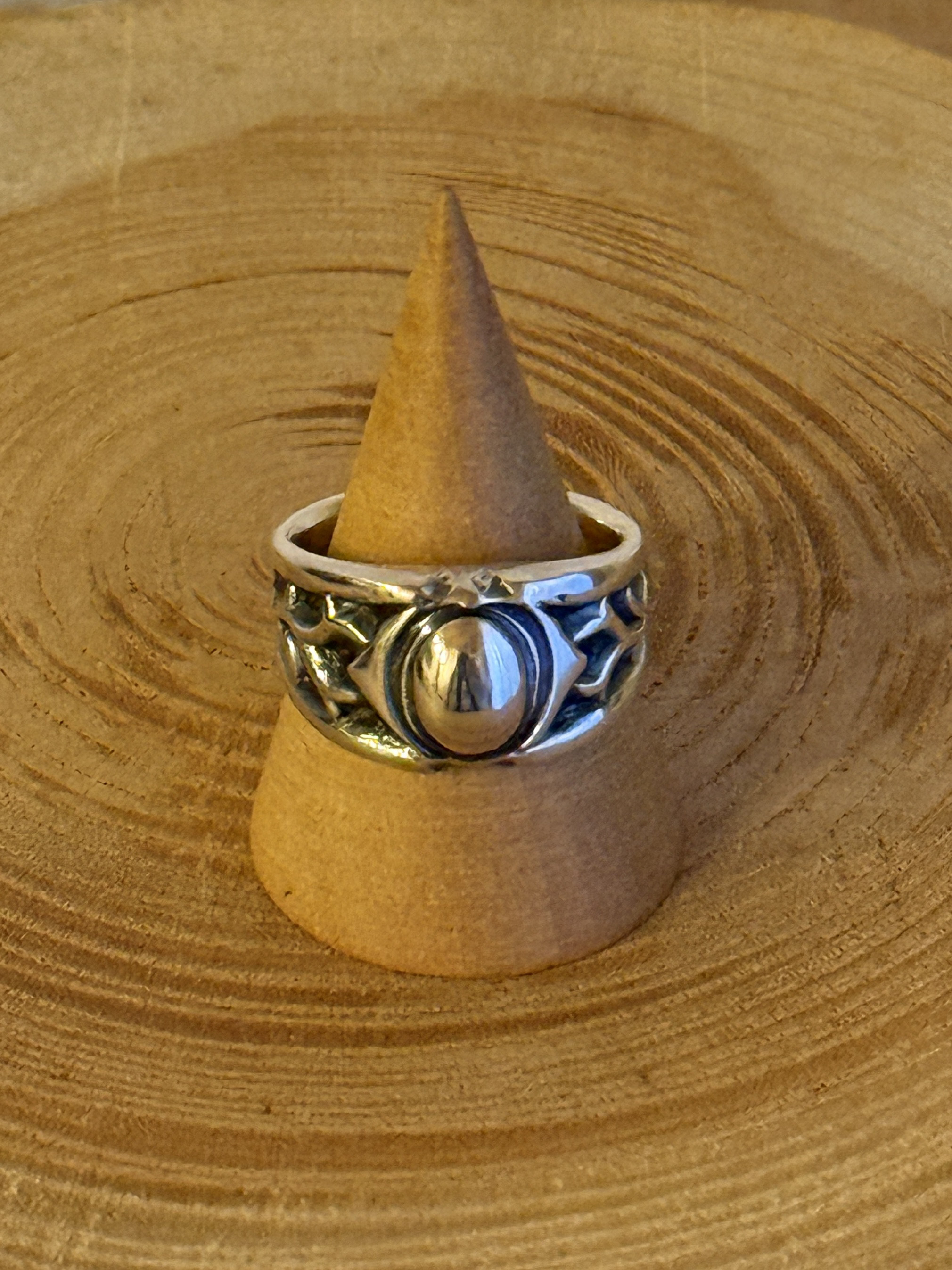 純銀彫刻リング