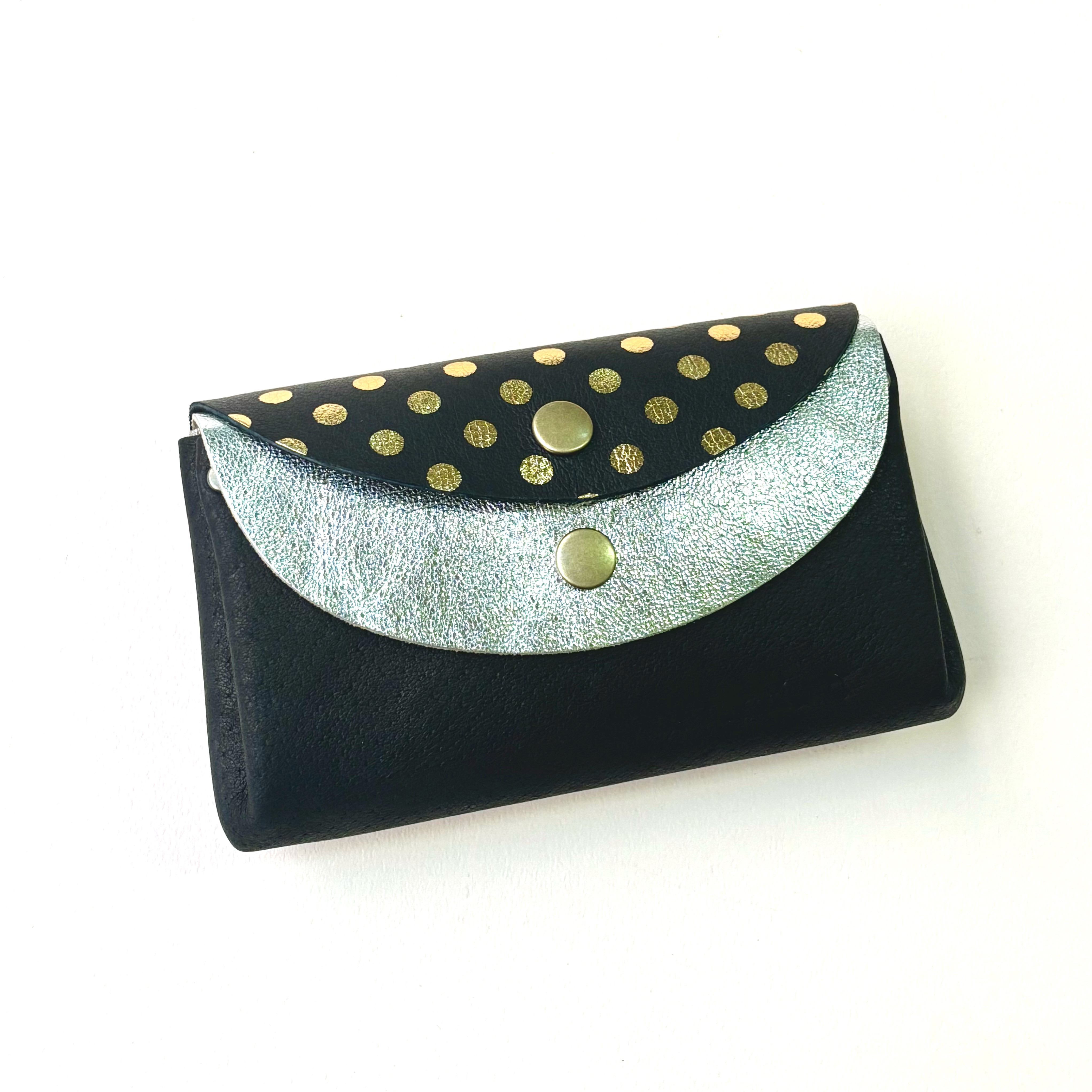 ピッグスキンの小さなお財布　トリオ・みずたまブラック