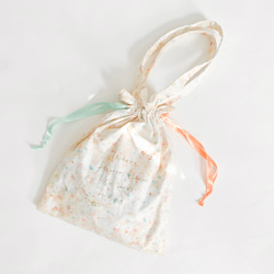 星辰碎片孕育的柔和色彩－熊森色彩裝飾的每一天。 第12張的照片