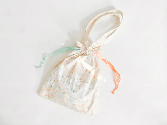 星辰碎片孕育的柔和色彩－熊森色彩裝飾的每一天。 第12張的照片