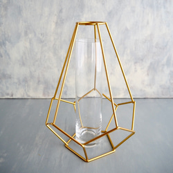 幾何学型ゴールドワイヤーフラワーベースsetピンクッション・ツルウメモドキ・風船唐綿・エニシダの和風ナチュラルアレンジ 5枚目の画像