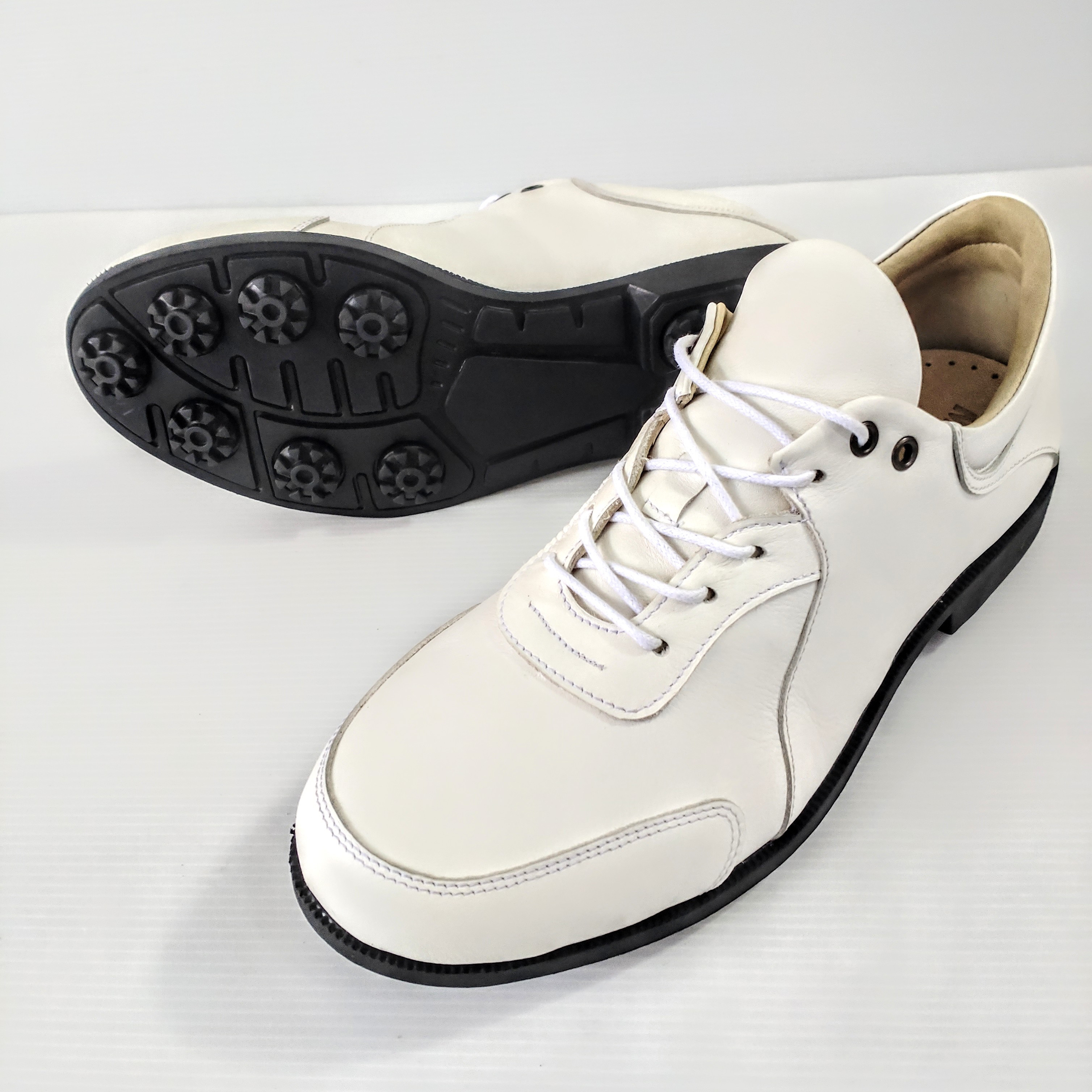 ◇新作◇本革ゴルフシューズ◇無料サイズ調整◇色変更可能◇幅広甲高対応◇スパイク◇ゴルフシューズ◇ホワイト◇