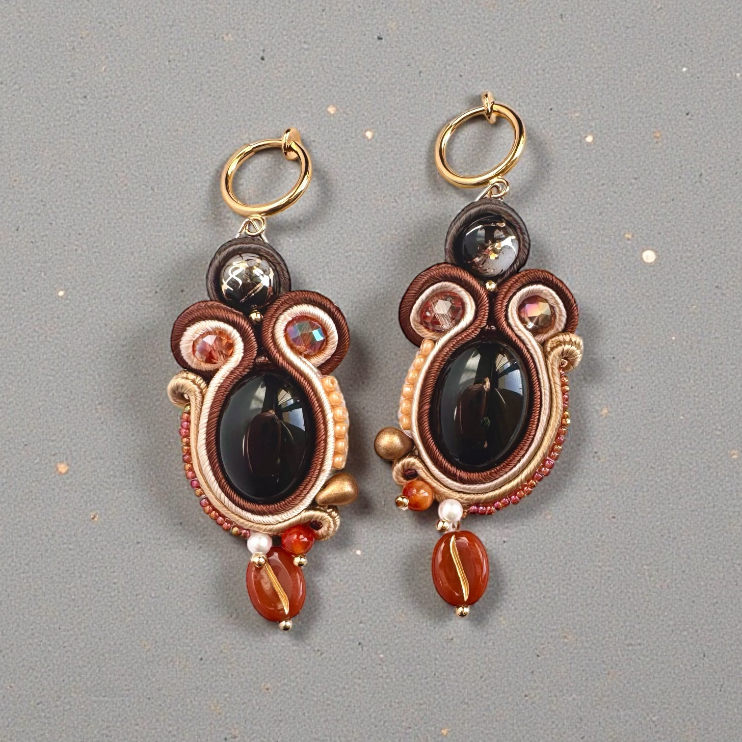 「コーヒータイム」ソウタシエ カフェ コーヒー豆　秋アクセサリー