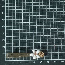 つまみ細工「コーヒーのネクタイピン」～にしみのおやさいクレヨン～ 6枚目の画像