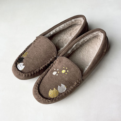 ★new 2025年モデル★あったかボアの水玉柄モカシンシューズ「にゃんモカ」ネコ！秋冬シューズ 2E【受注制作】 2枚目の画像