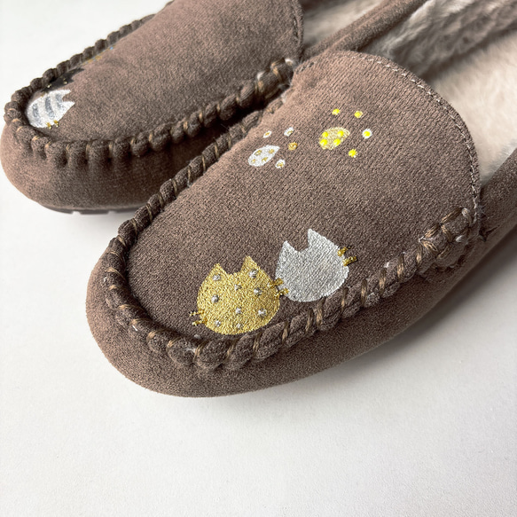 ★new 2025年モデル★あったかボアの水玉柄モカシンシューズ「にゃんモカ」ネコ！秋冬シューズ 2E【受注制作】 3枚目の画像