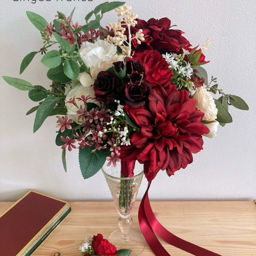 ダークレッドダリアと濃淡のバラのブーケ&ブートニア 結婚式 前撮り