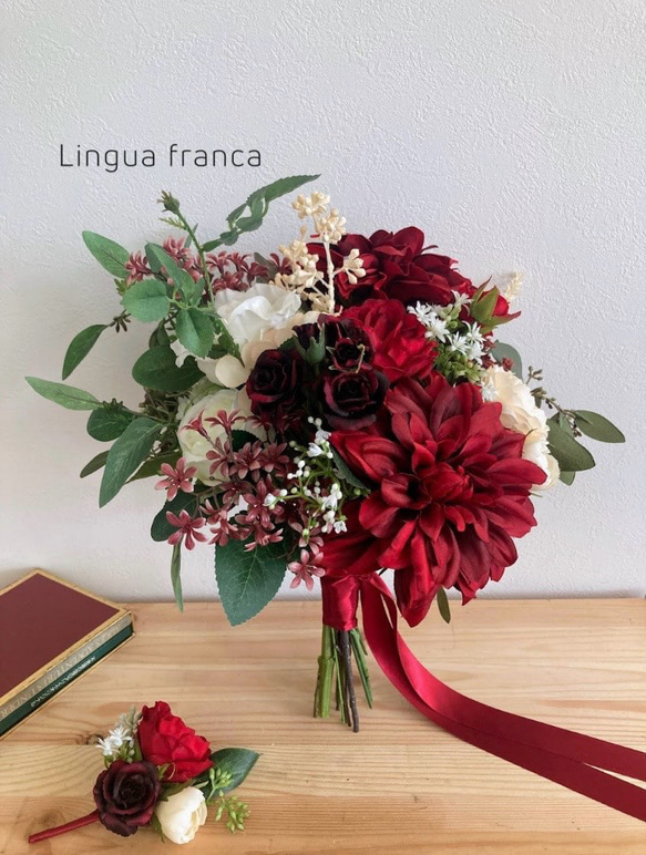 ダークレッドダリアと濃淡のバラのブーケ&ブートニア 結婚式 前撮り