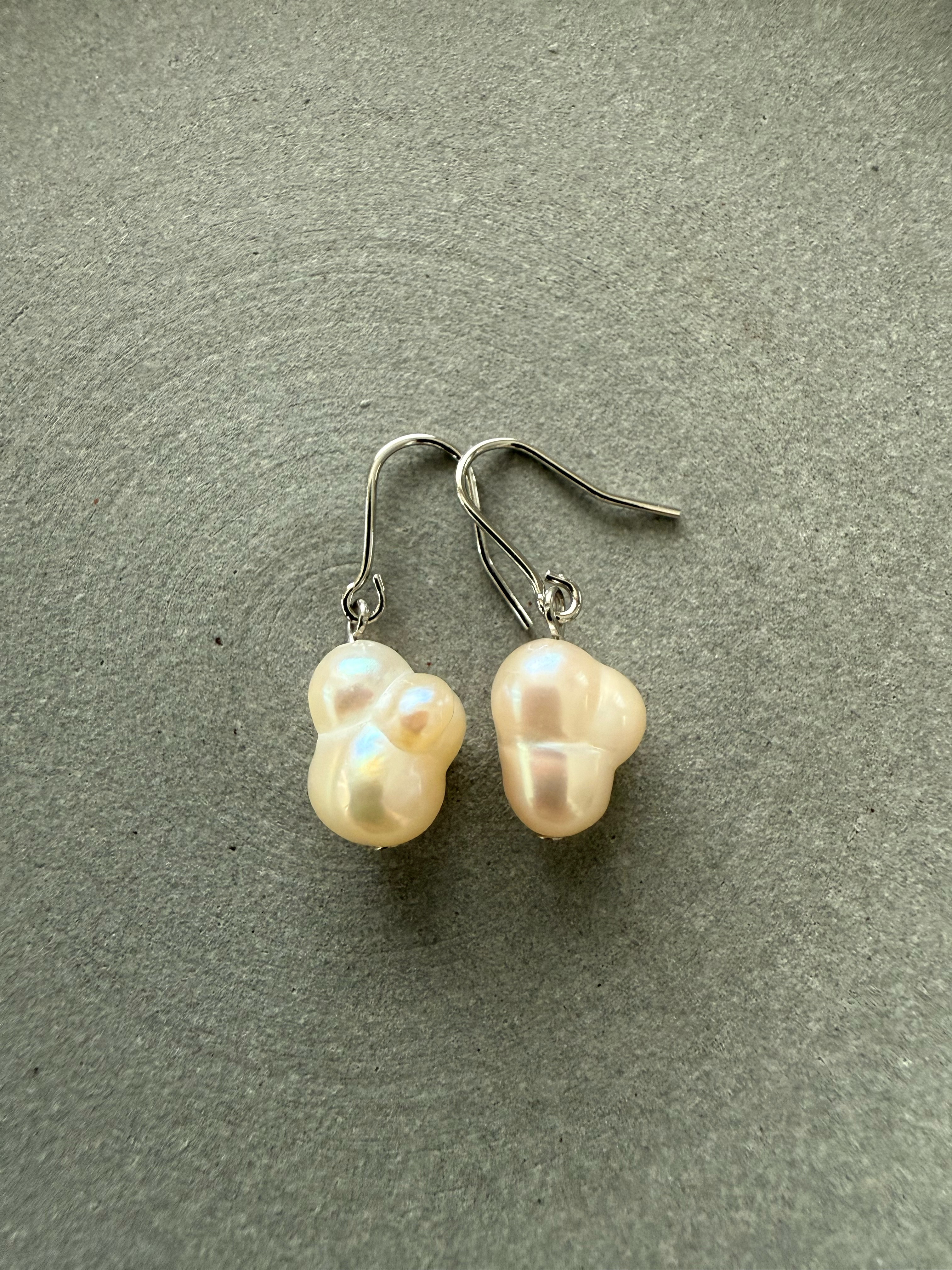 美しい三つ子の淡水パール♚ピアス/ノンホールピアス