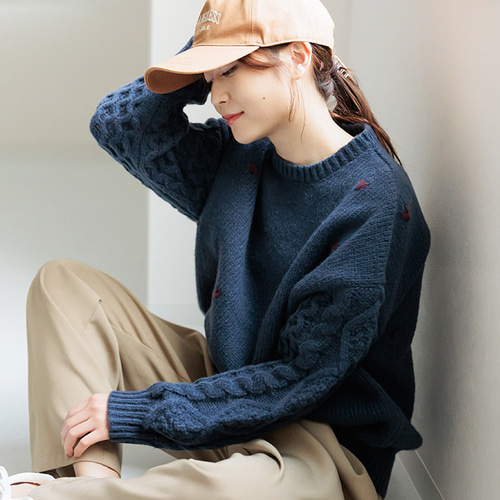AW新作】良いとこどりな大人可愛い映えニット ケーブル編みニット