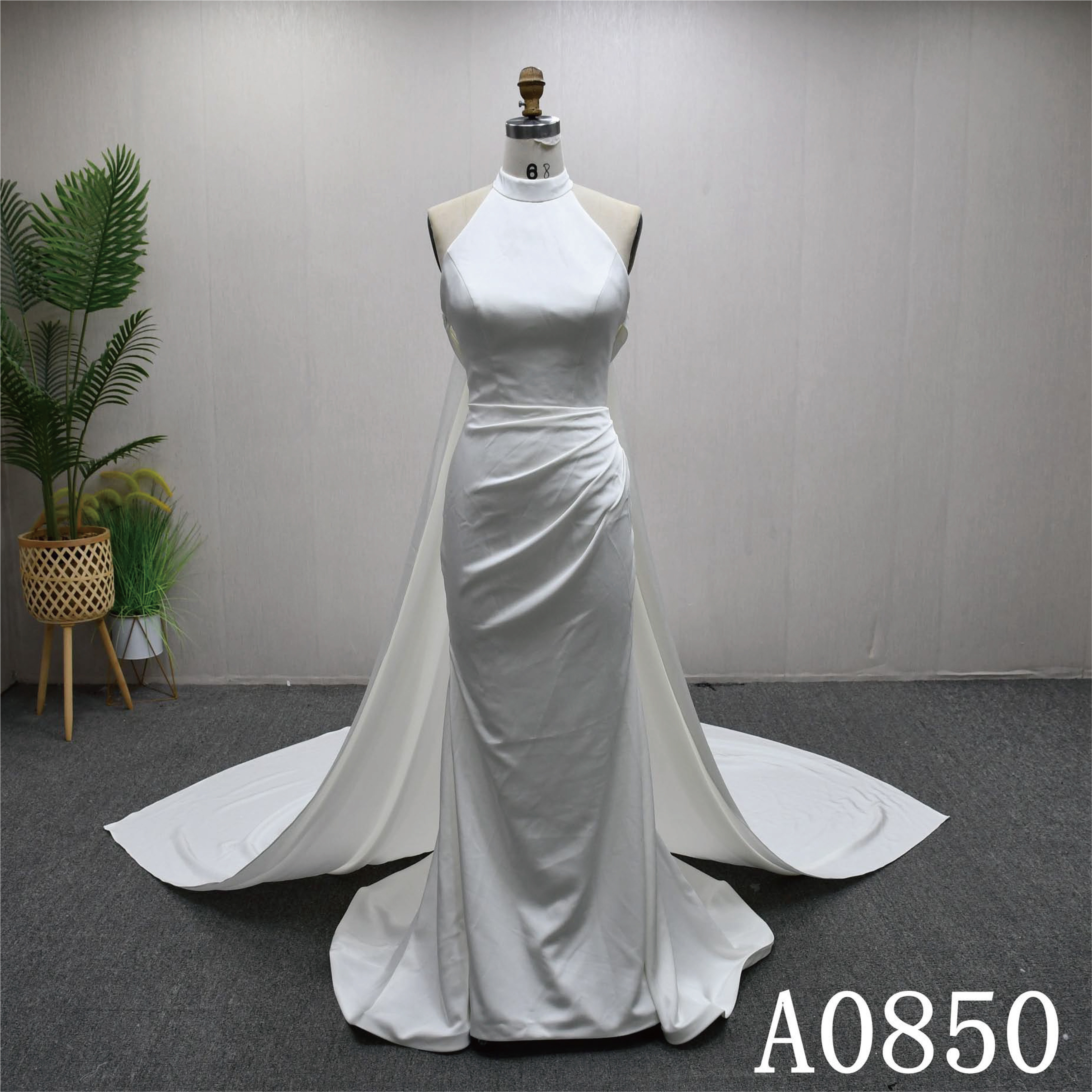 カラー変更可能取り外し可能オーバースカート　ホルターネック　袖無し　マーメイドドレス　2次会パーティー前撮り披露宴演奏会