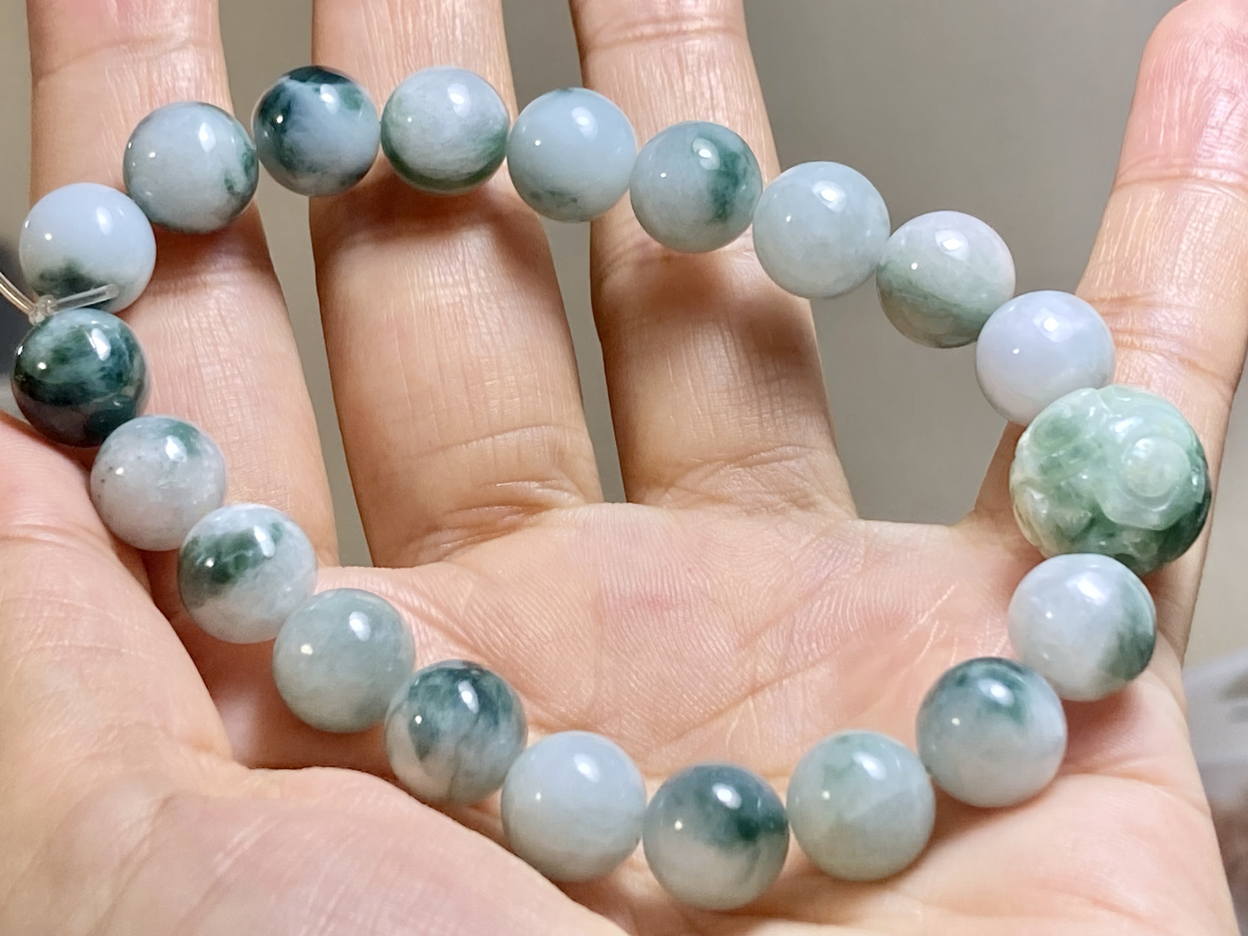 BR7-47 花青 10.0mm 彫り花珠 ミャンマー産 天然 A貨 本翡翠 ブレスレット