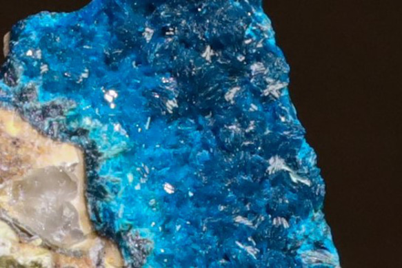 希少美石 天然 ベゼライト ベゼリ石 美色 綺麗な結晶造形6g 鉱物 標本