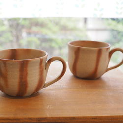 スープカップにも！たっぷりのめる備前マグカップ（緋だすき） 3枚目の画像