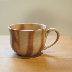 スープカップにも！たっぷりのめる備前マグカップ（緋だすき） 6枚目の画像
