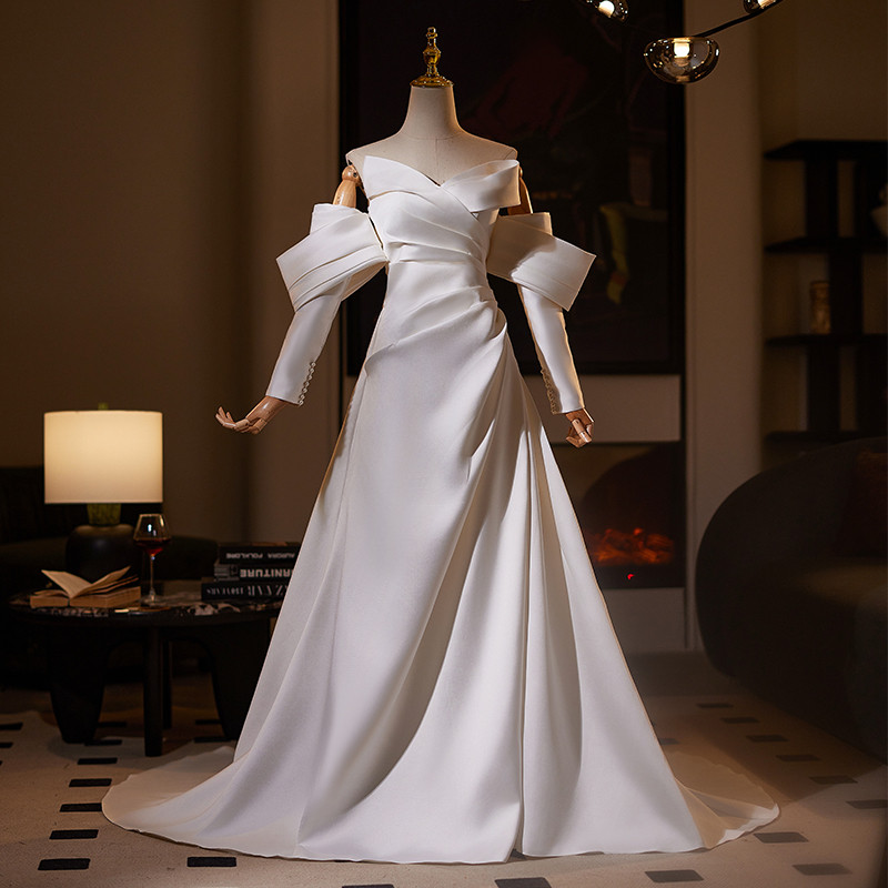 綺麗 白 サテン 長袖 ウェディングドレス 裾引き パーティー おしゃれ 結婚式 花嫁 前撮り 披露宴 A7103