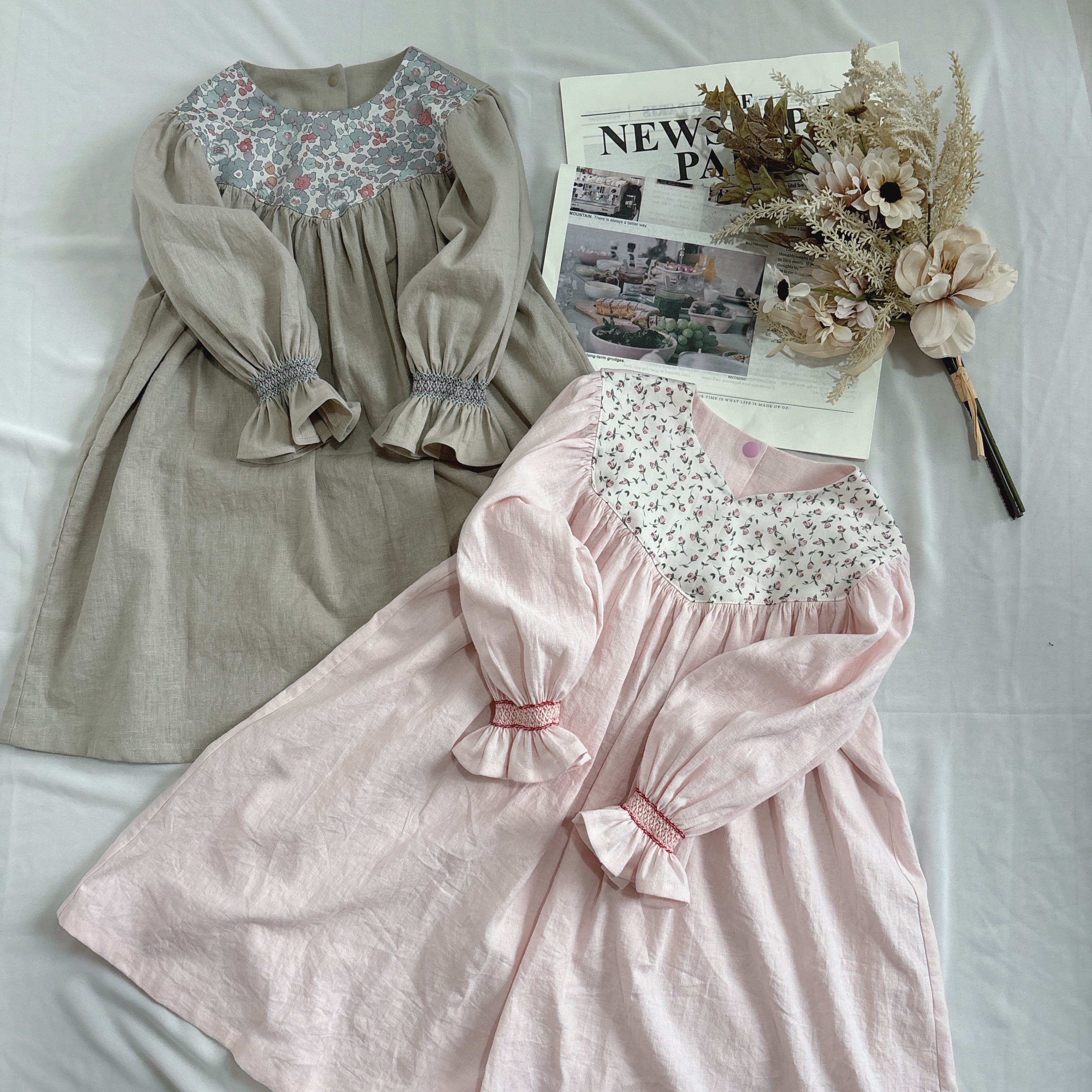 【80-110】ブーケドレス/袖スモッキング刺繍ワンピース/リバティ生地/受注製作/オーダーメイド