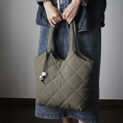 ■パファートート A4が入る キルティング キルト  エアリー 軽い  秋冬バッグ ショルダー かるいかばん B-385 8枚目の画像