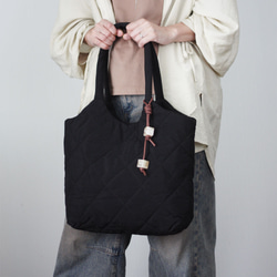 ■パファートート A4が入る キルティング キルト  エアリー 軽い  秋冬バッグ ショルダー かるいかばん B-385 3枚目の画像