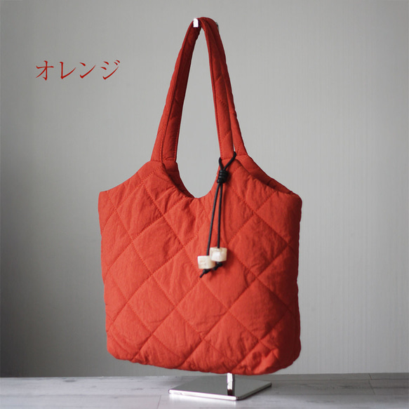 ■パファートート A4が入る キルティング キルト  エアリー 軽い  秋冬バッグ ショルダー かるいかばん B-385 4枚目の画像