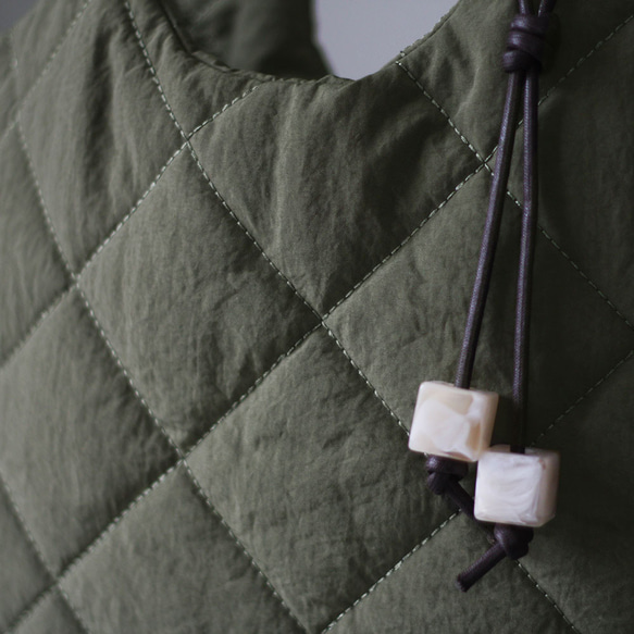 ■パファートート A4が入る キルティング キルト  エアリー 軽い  秋冬バッグ ショルダー かるいかばん B-385 14枚目の画像