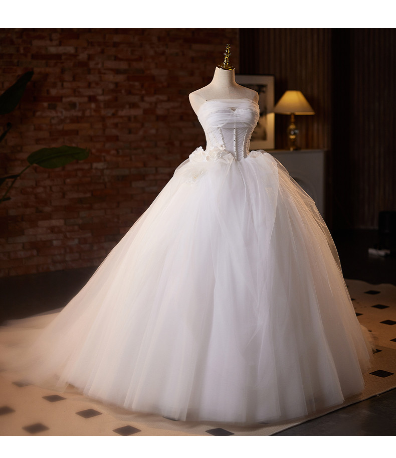 綺麗 白 ふわふわ ウェディングドレス パーティー 裾引き シンプル 結婚式 花嫁 前撮り 披露宴 お呼ばれ A7118