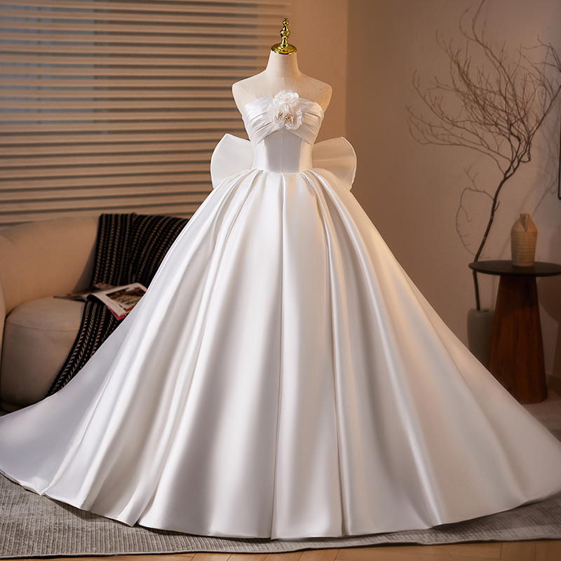 綺麗 白 サテン 特大リボン ウェディングドレス パーティー 裾引き 高級感 結婚式 花嫁 前撮り 披露宴 A7129