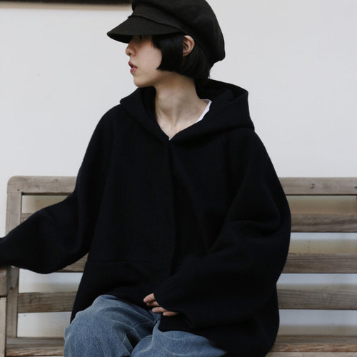 冬のファッションの頼もしい一枚に フード付きハーフコート ショート