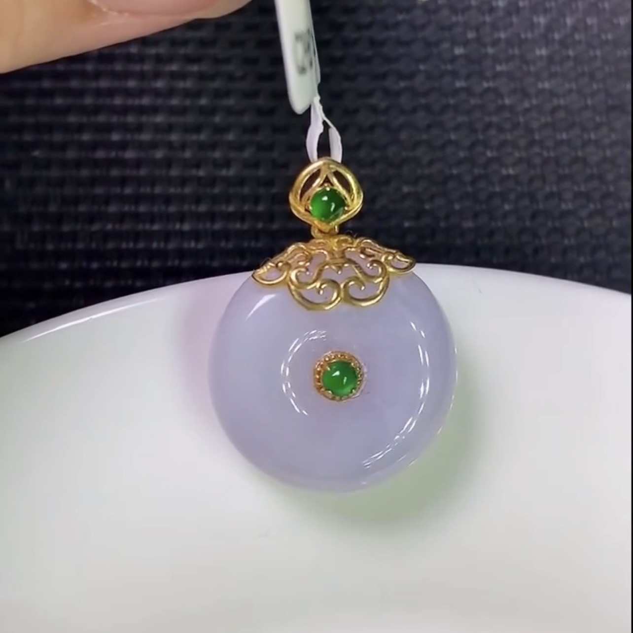 A貨　天然 ラベンダー翡翠 ヒスイ 本ヒスイ 平安扣 ペンダント 18k