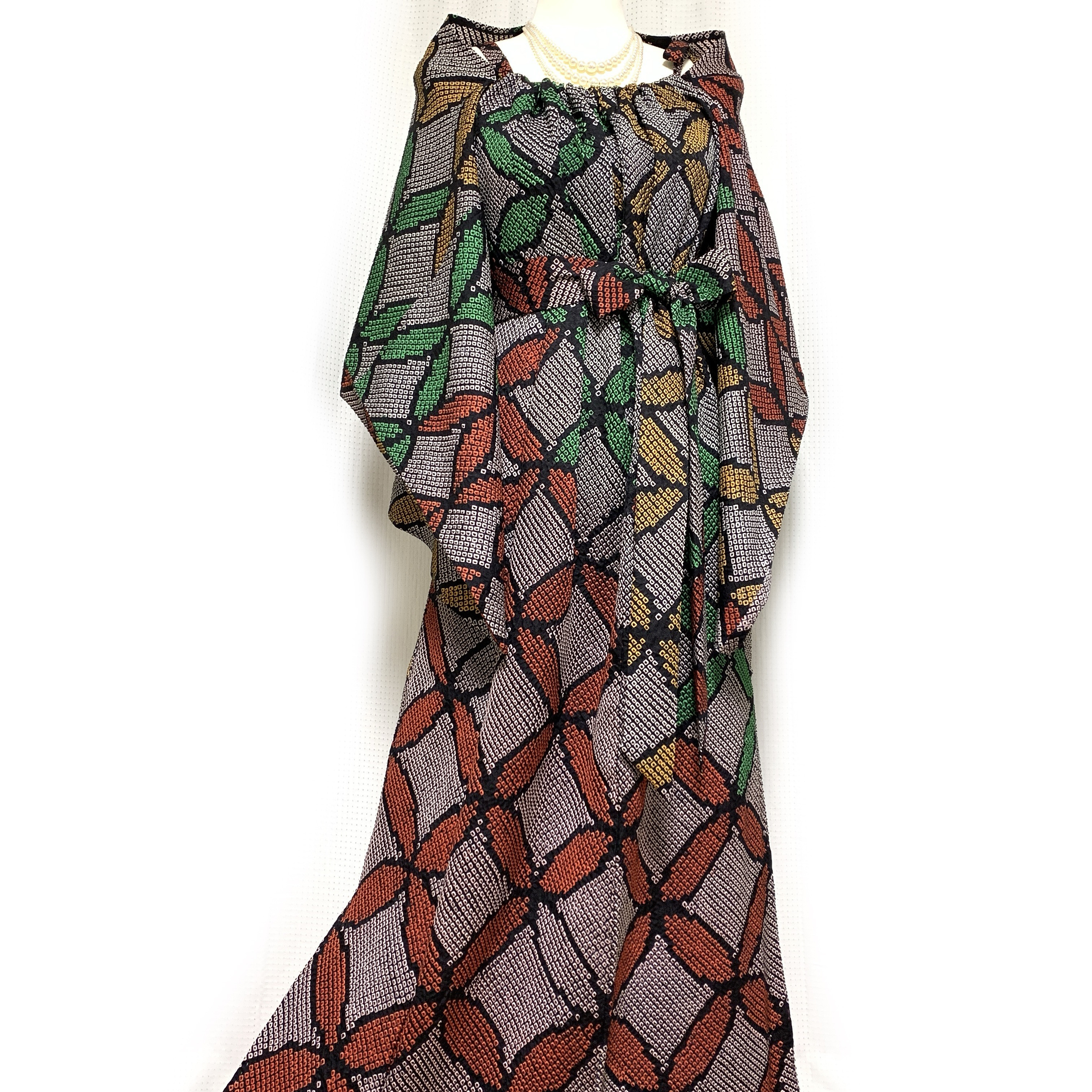 上質【正絹】着物リメイク 総絞りの訪問着ドレス&ボレロショールのセット／キャミワンピース／結婚式・パーティ等に［350］