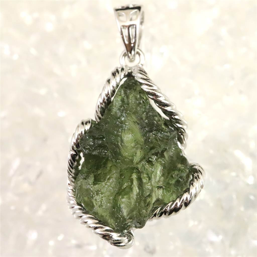 モルダバイト 原石 AAA-グレード  ペンダント  5.8g #15731