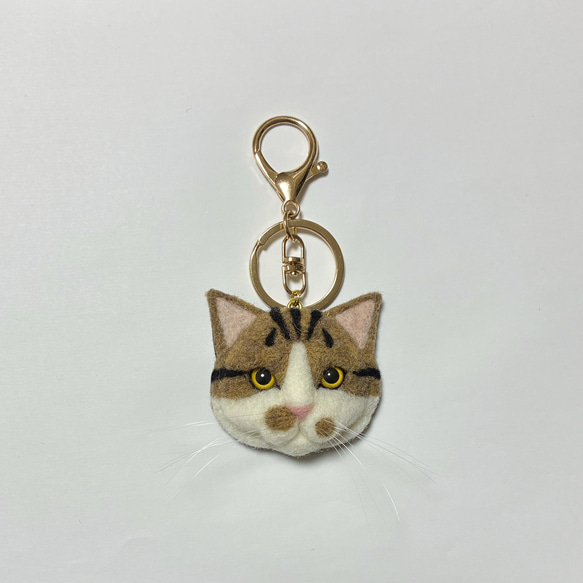 羊毛フェルト 猫キーホルダー キジトラ白 キーホルダー まめちま 通販